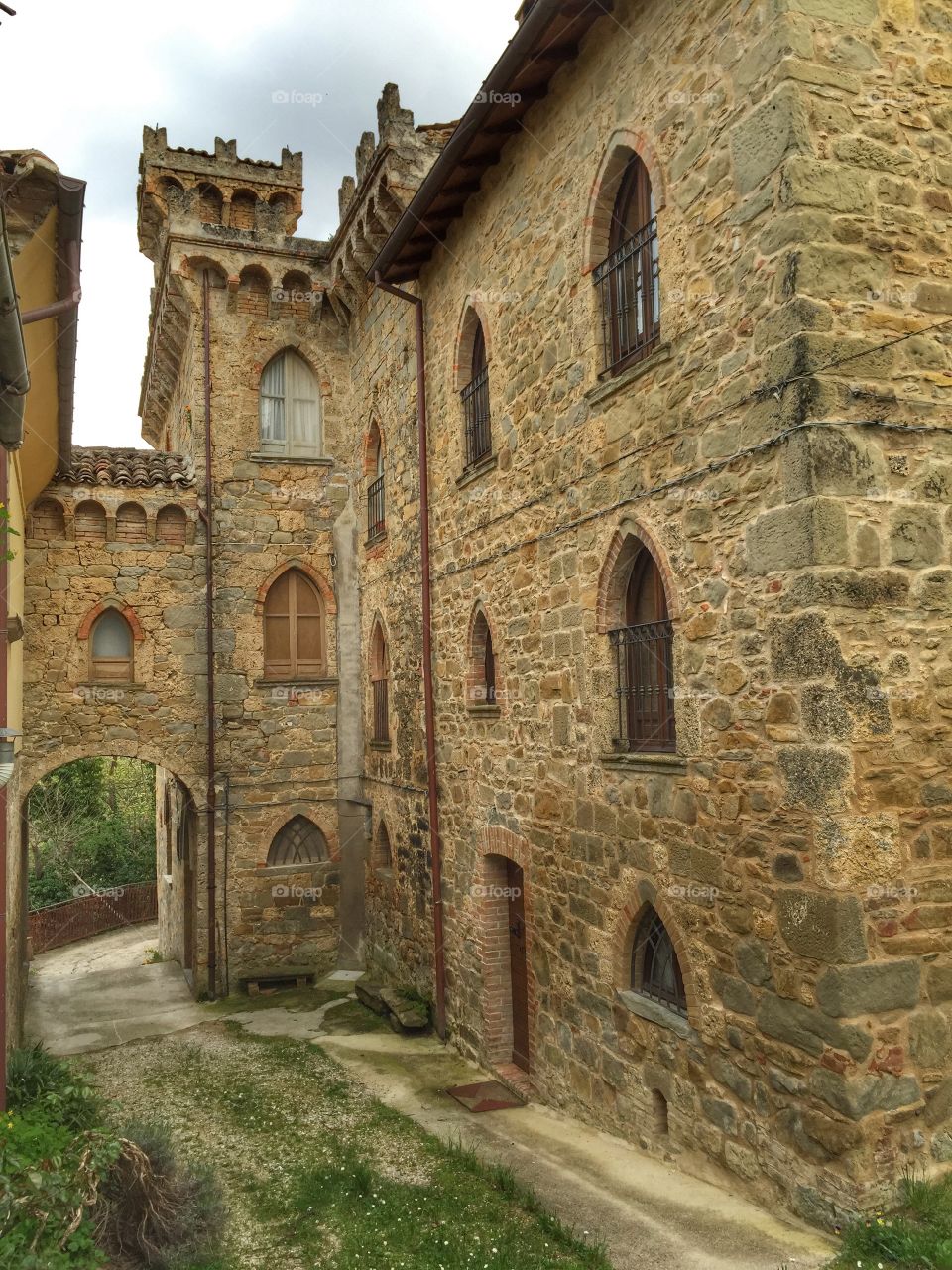 Vallenquina, Bonifaci castle. Visit at the rural village of Vallenquina, Abruzzo region, next to Valle Castellana and view over the Bonifaci's castle