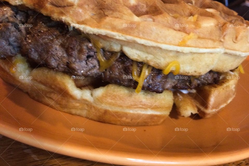 Waffle cheeseburger 