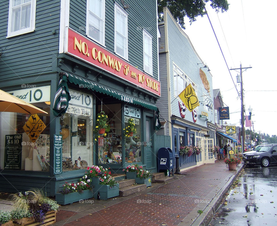 north Conway shops. family NH vacation