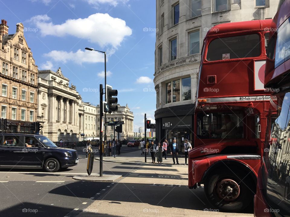 Urban London ... streets ... public transport 