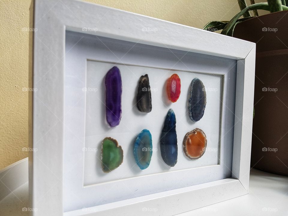 small multicolour agate slices