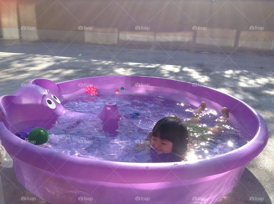 Toddler swimming pool