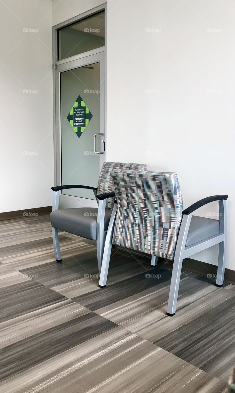 Social distancing configuration interior waiting room 