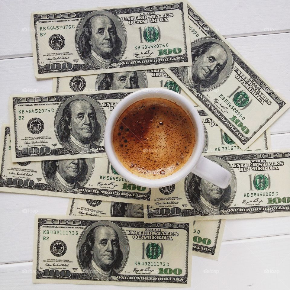 money, dolar, dolar, Euro, inflation, business, Finance, Forex, Fund, Deposit, money, financial, Finance, companies, travel, international, service, shopping, retail, shopping, credit card, expensive, cost, international, monetary Fund, VIP, luxury, Luxe, glam, glamour, coffee, coffee house, Starbucks, the President, the portrait of the President of America, America, USA, Europe, code, watermark,
