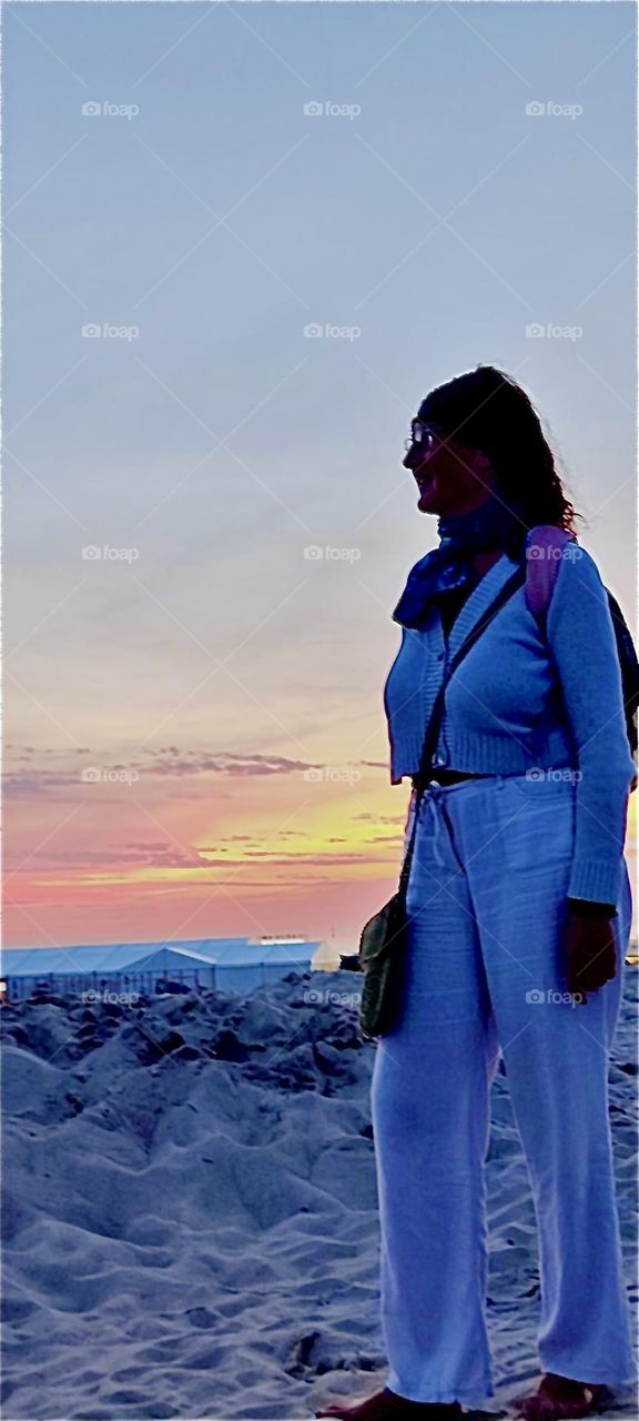 A sunset by the ocean can be spectacular but it is especially true here by the “Ostsee”, the “Baltic Sea” by “Warnemünde” near “Rostock”, Germany. 2023. Hypnotic Productions