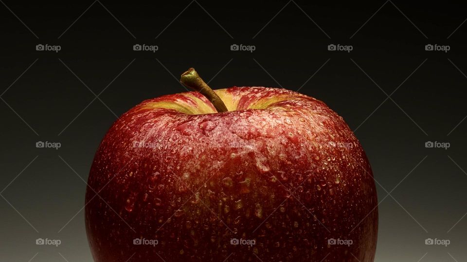 Red apple