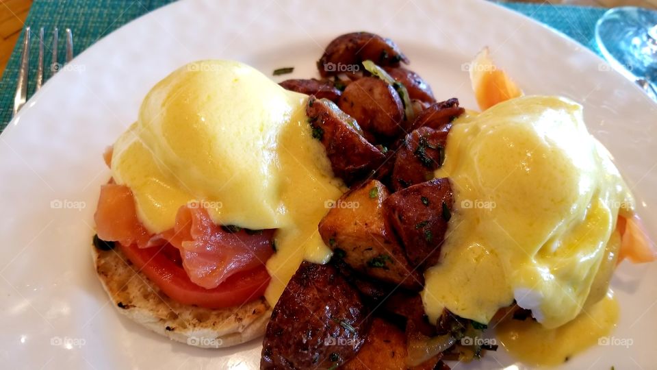 smoked salmon eggs Benedict Ocean 2000 restaurant Fort Lauderdale