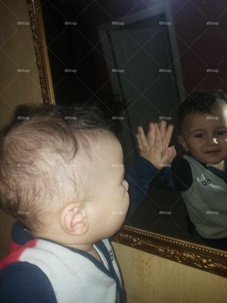 kids in mirror