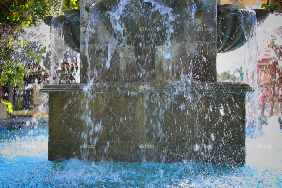 water fountain water