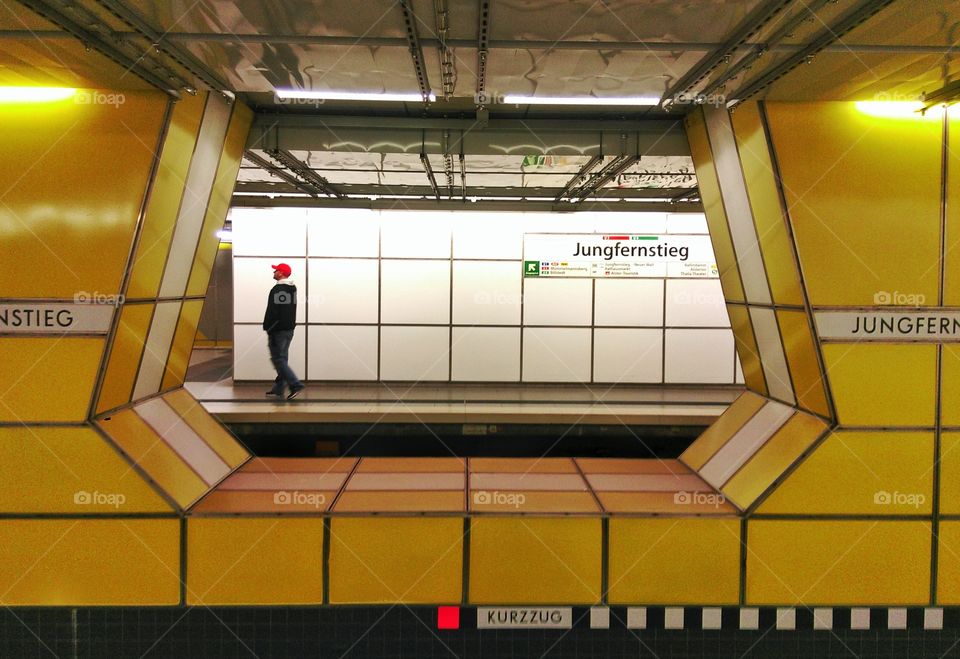 Jungfernstieg. Metro station