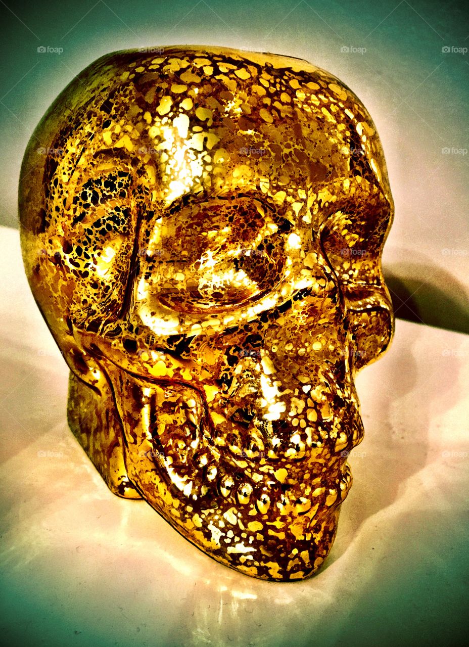 Glass skull