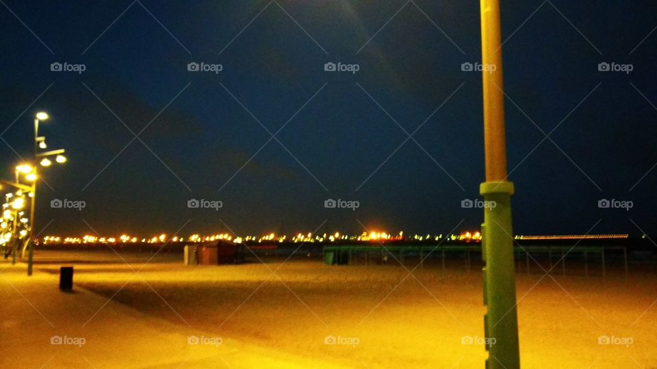 La playa de noche