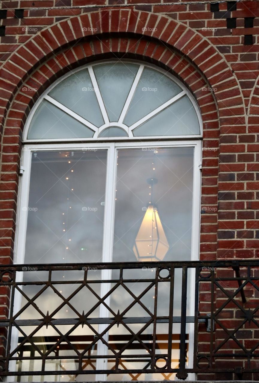 Twinkling window 