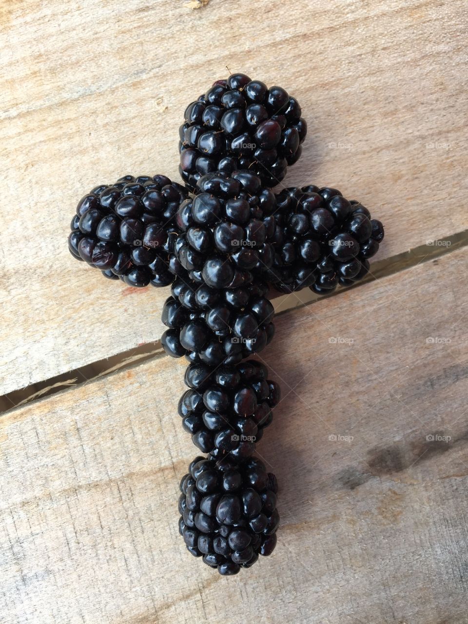 Fruit cross 