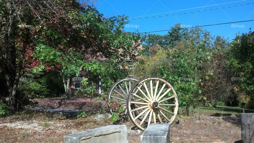 wagon wheel granite posts
