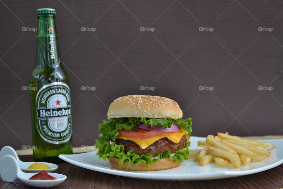 beer and hamburger 🍔