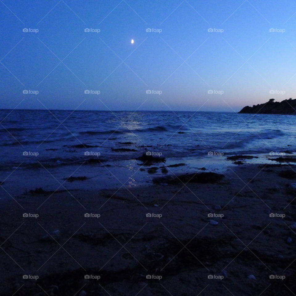 Abend Wasser Mond Wellen Urlaub Nacht Ruhe Frieden. friedlich innere