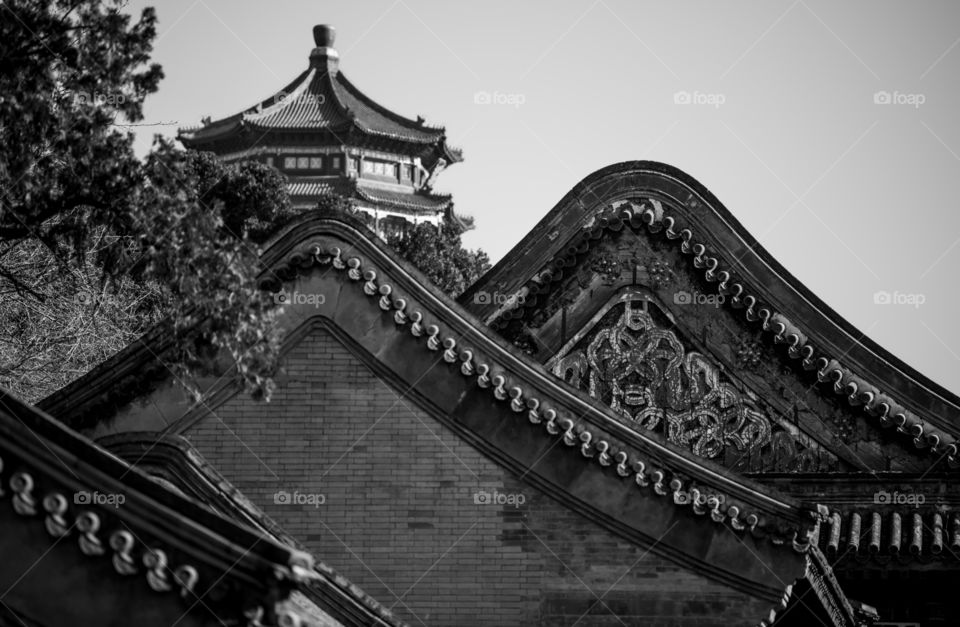 Asia china Beijing roof top summer palast black and white