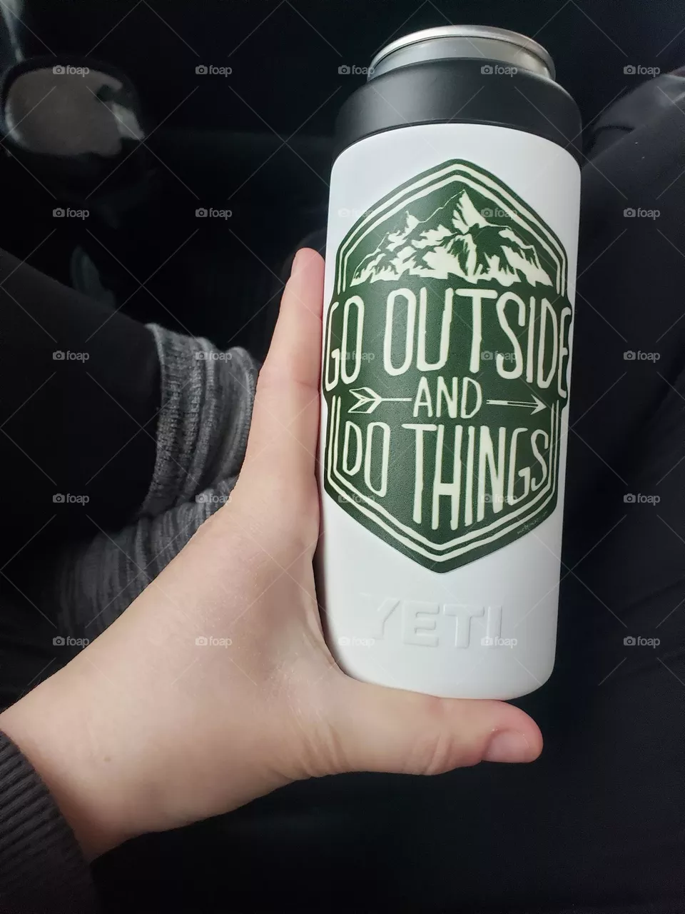 yeti coozie
