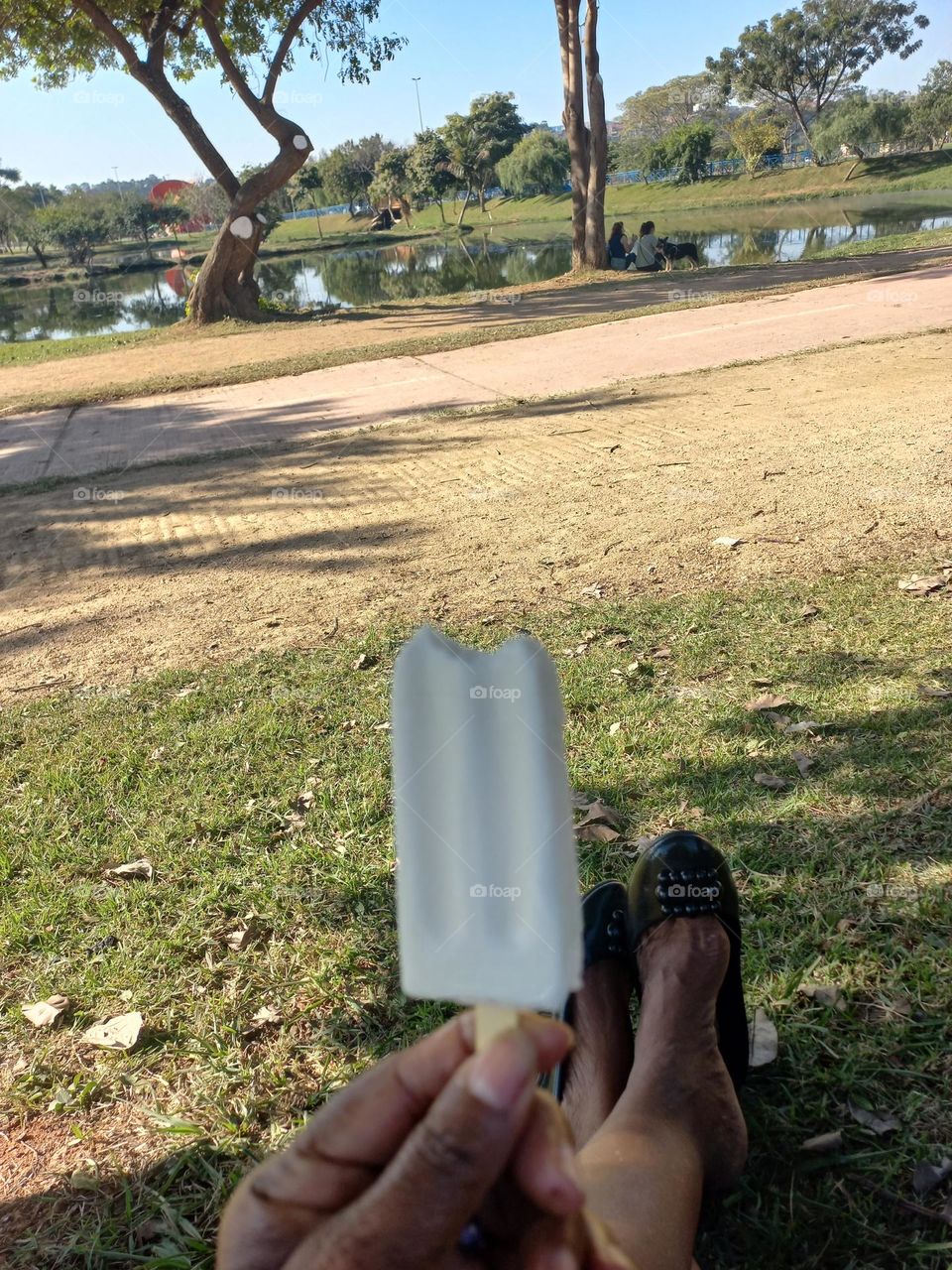 A chegada do Verão  Ilumina, alegra e colore os nossos dias. O verão  é um período, que encaramos os desafios do dia a dia, com  mais energia e vitalidade