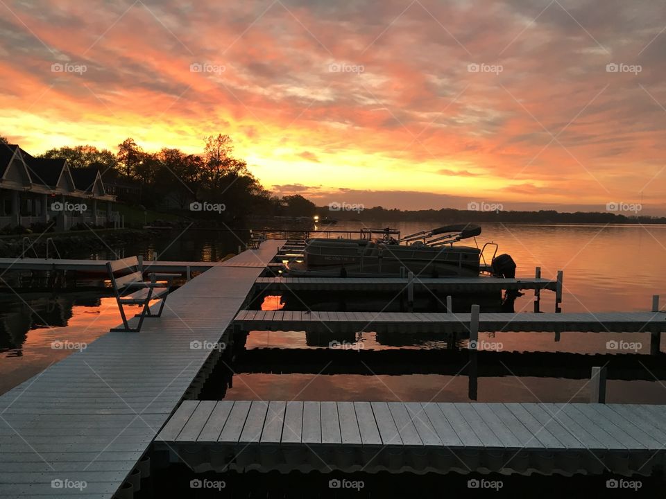 Beautiful sunset after the big rain storm on Pinelake last night staying at the Baypoint and Greatview great place to be