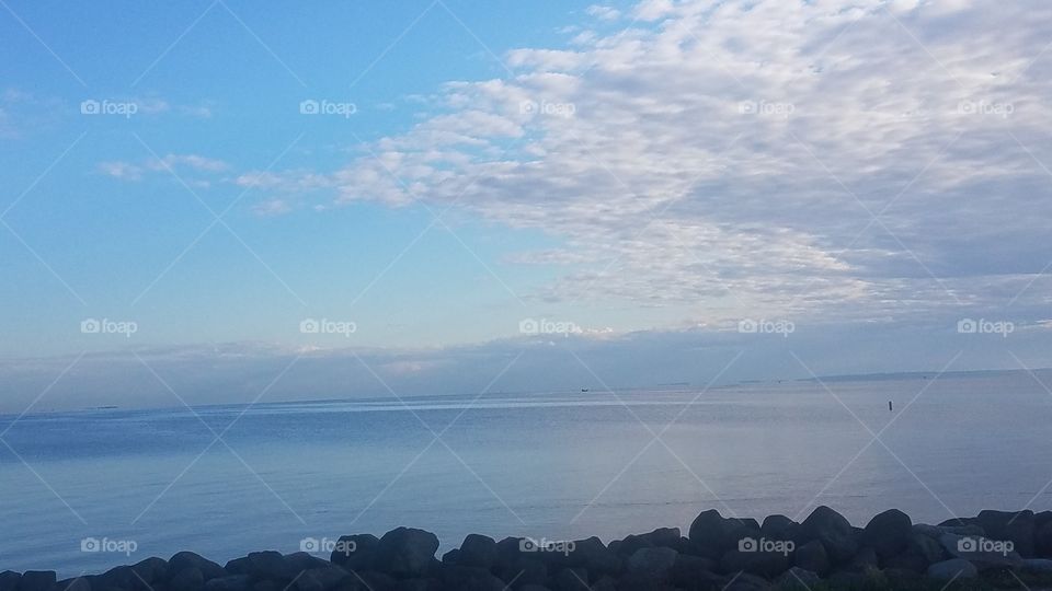 Early morning sky at the lake