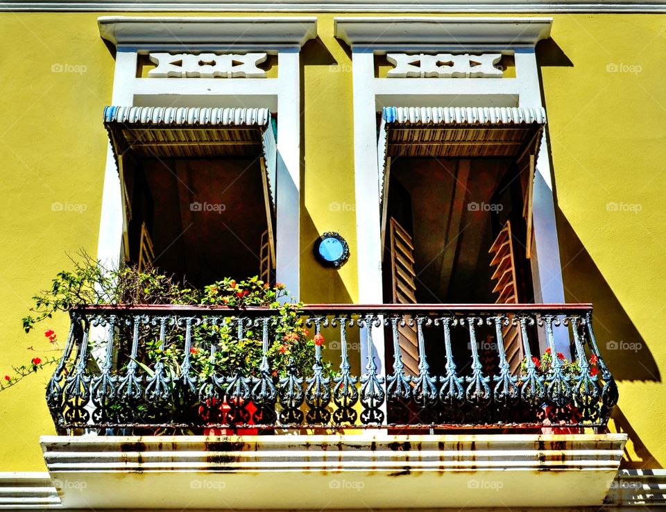 Old San Juan window 2