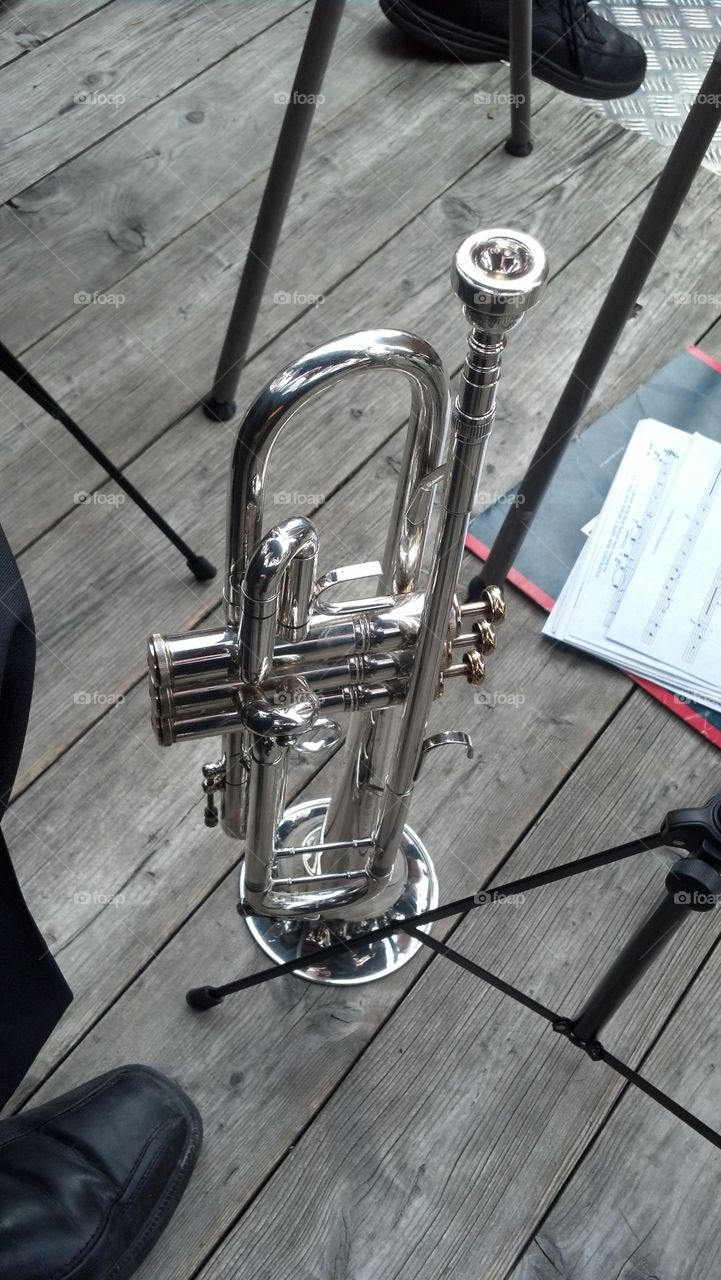 Waiting to perform in Seefeld