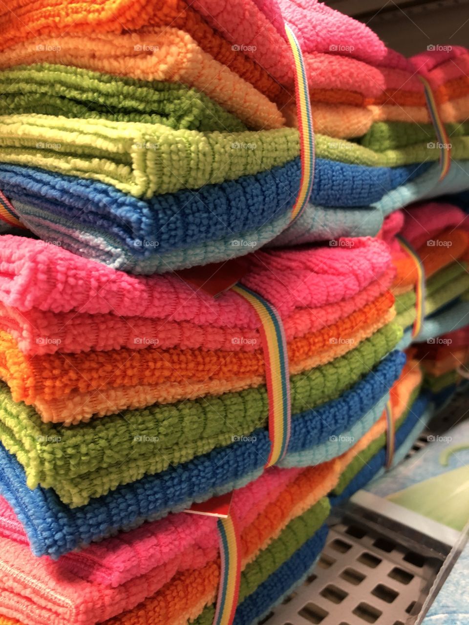What is the best color for towels?