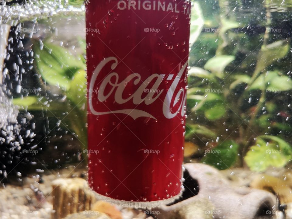 Coca - Cola in Aquarium