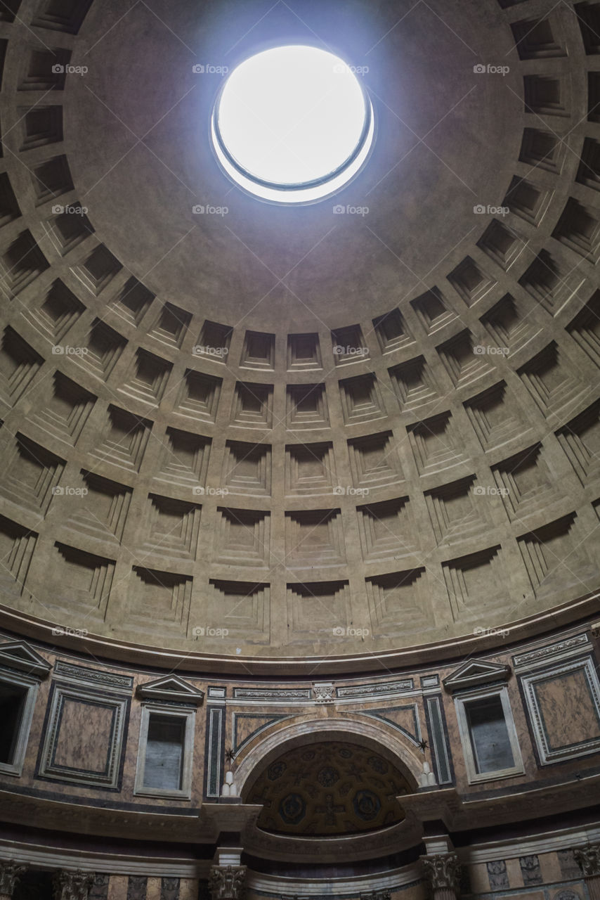 The dome of the pantheon in Rome 