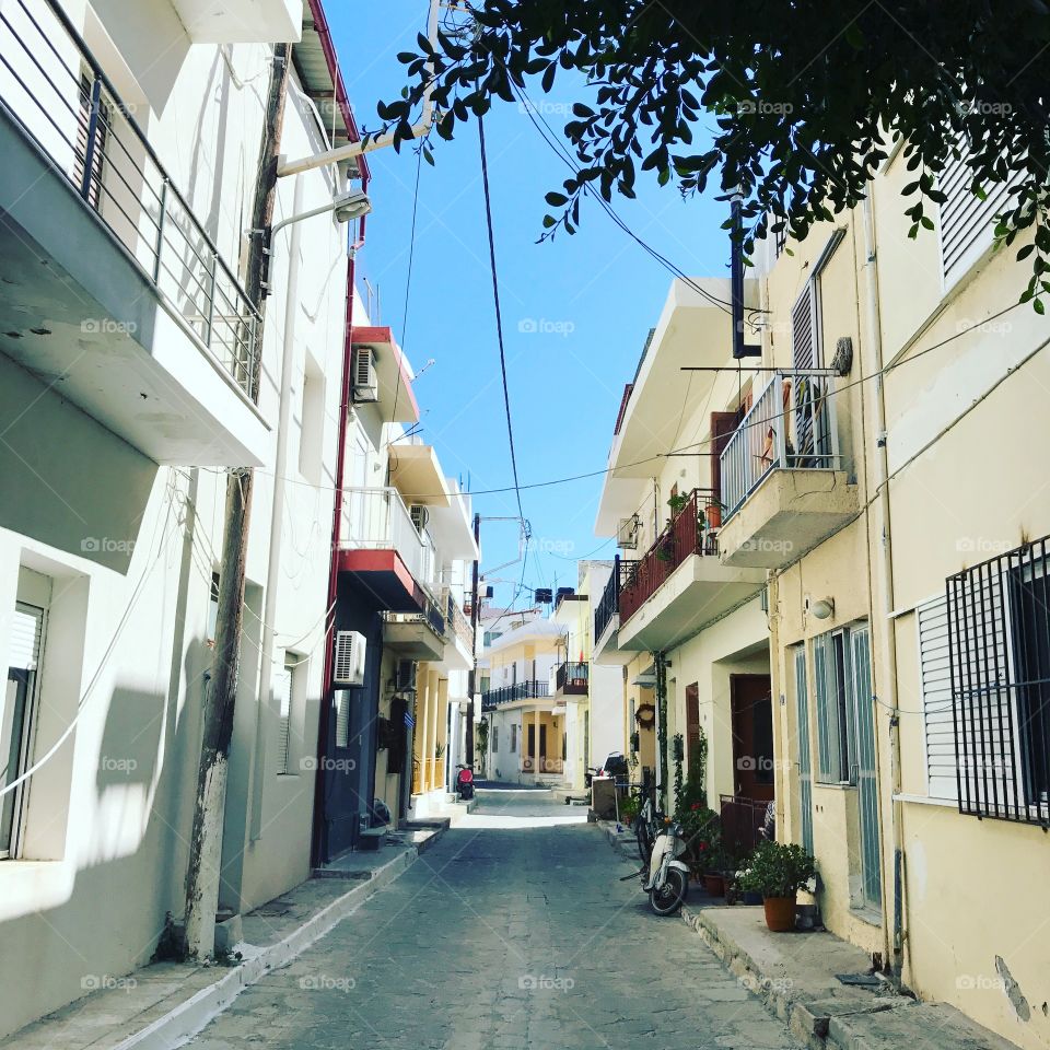 Isapetra street
