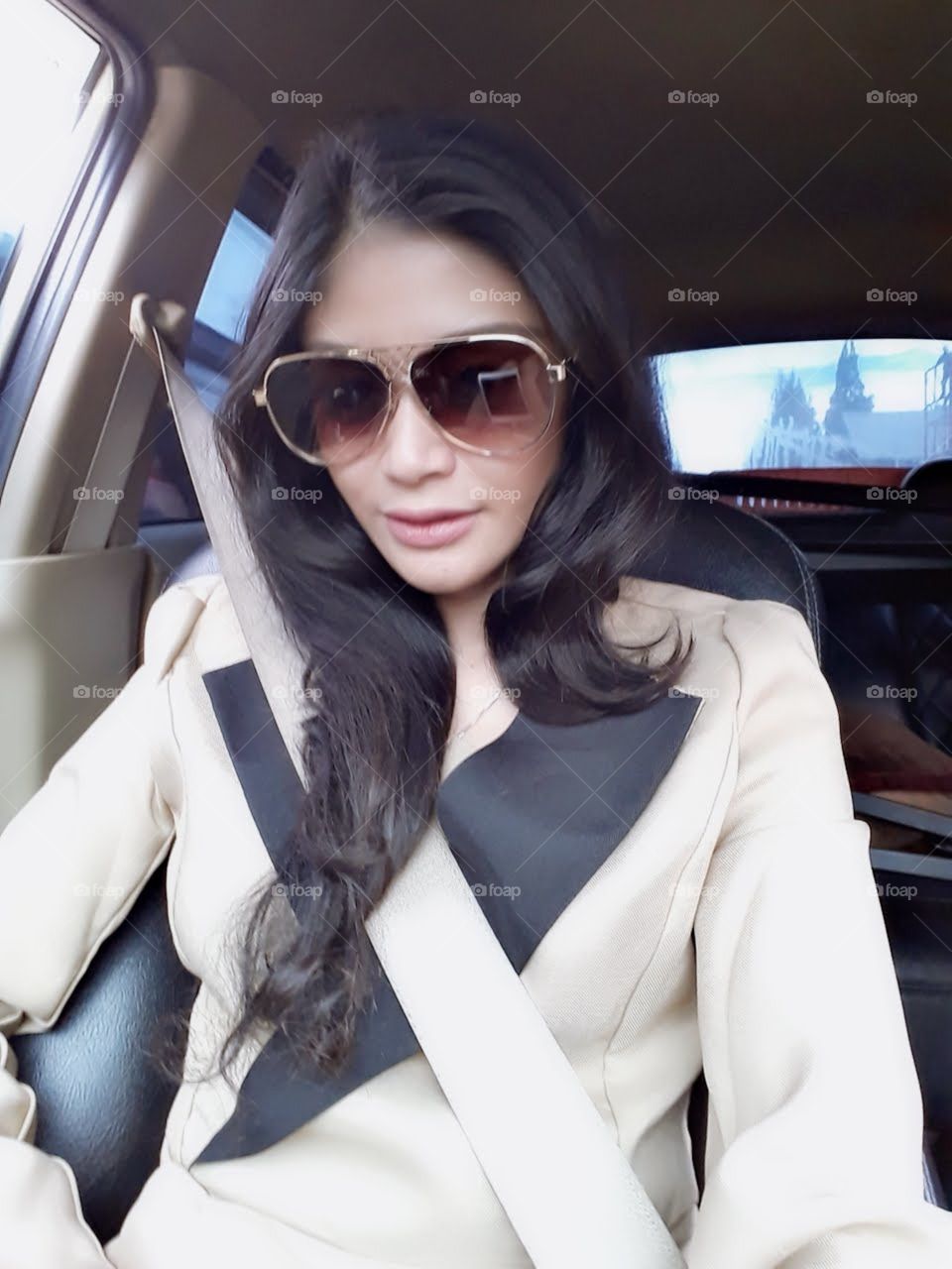 Office time, stay trendy with lovely Gucci Sunglasess Look nice Brown Gradacy