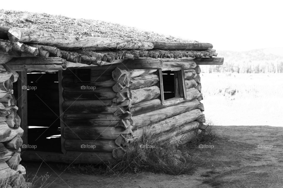 blackandwhite empty desert cabin by lmtrent