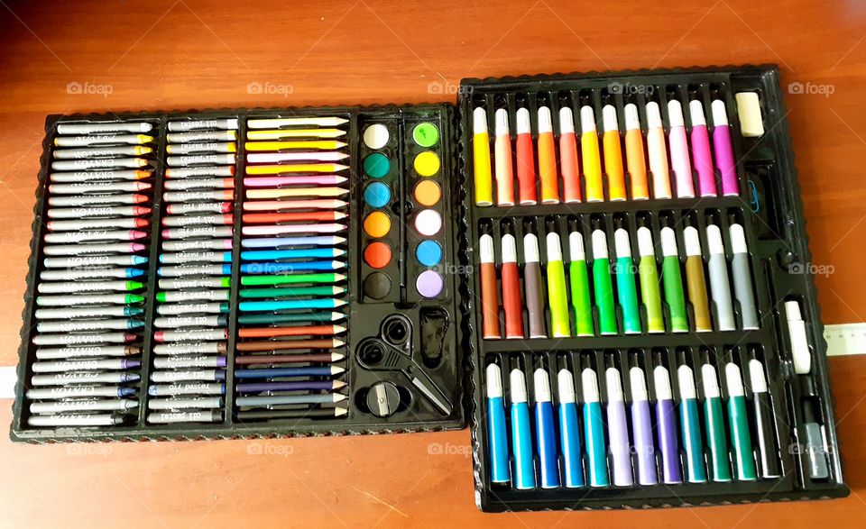 карандаши