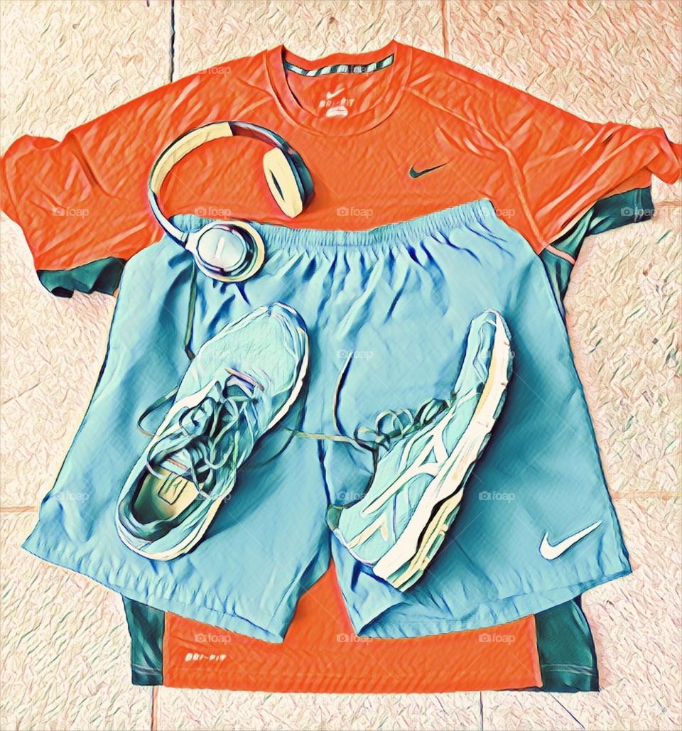 🏃‍♂️ 🇺🇸 Good Morning!  Everything ready to sweat the shirt. Let's go for a good morning jog?  Running is good for your health! / 🇧🇷 Bom dia! Tudo pronto para suar a camisa. Vamos para um bom cooper matinal? Correr faz bem para a saúde! 