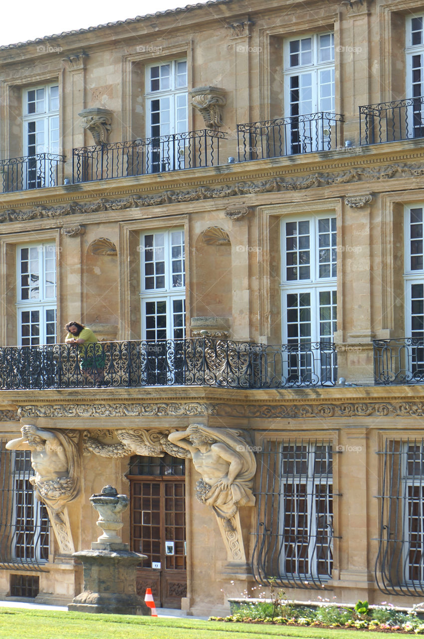 Three giants . Three giants . Aix en Provence. Pavillion de Vendome.