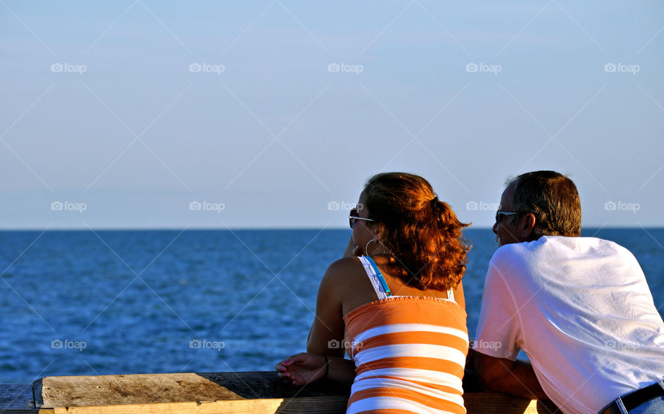 myrtle beach south carolina couple watches by refocusphoto