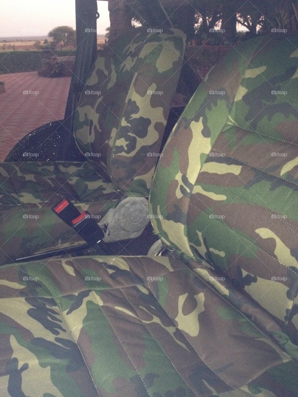 Game Drive V8 Camo Jeep