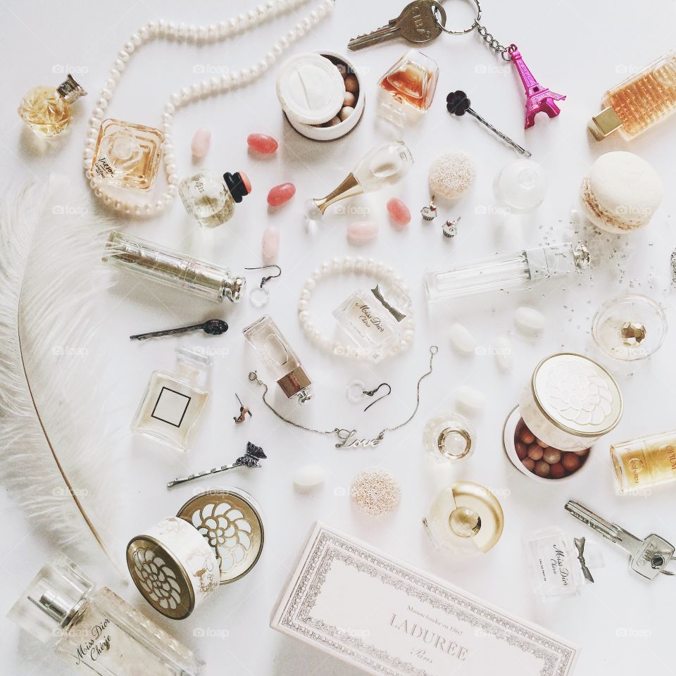 cosmetics, lipstick, eye shadow, blush, mascara, make up, makeup, concealer, fashion, trend, beauty, lip gloss, jewelry, jewellery, jewel, glam, glamorous, girl, beauty, fashion, fashionable, stylish, elegant, wit, luxury, luxury, hairstyle, makeup artist, cosmetologist, Spa, relax, perfume, French fragrance, gentle beige, health, healthy, pure, virgin, bride, wedding, Bridal, expensive, gold, diamond, rich, color, light, beauty, cream, mirror, makeup, morning, evening, theatrical, silhouette, shadow, comb, styling, perms, curl, Curling, master, rose, brushes for makeup, professional, teeth, smile, laugh, joy, happiness, happy, eyeliner, eyebrow, tattoo, zit, acne, treatment, gloss, Matt, tester, nail, neck, skin, naked, attractive, woman, hair, cheeks, cheekbones, portrait, love, face, sexy, attractive, natural, natural, naked, Nude, earring, ring, pendant, chain, manicure, hygiene, skin care, care, beads, pearl, the iPhone, the phone, girl stuff, makeup, chaos, key, keys, macaroons, powder, glow, opium, Dior, earrings, candy, spring, spring mood, sweet, bracelet, pen, air, Dior, Chanel, hairclip, purse, ladies handbag, cosmetic, elegance, Picasso, poem, poetry, liricheskii, romance, romantic, still life, Eiffel tower, mini, miniature, mini, copy, Eiffel, Marie Antoinette, French, French, pastel, pastel, cream, ivory, ivory, champagne, champagne, beige, pink, gently,