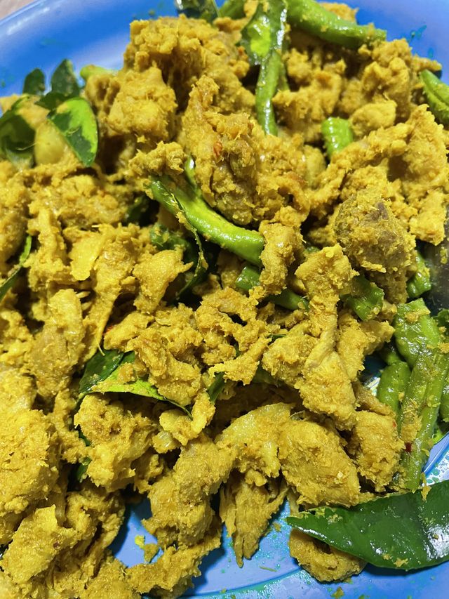 Spicy Stir Fried Long Beans with Pork
