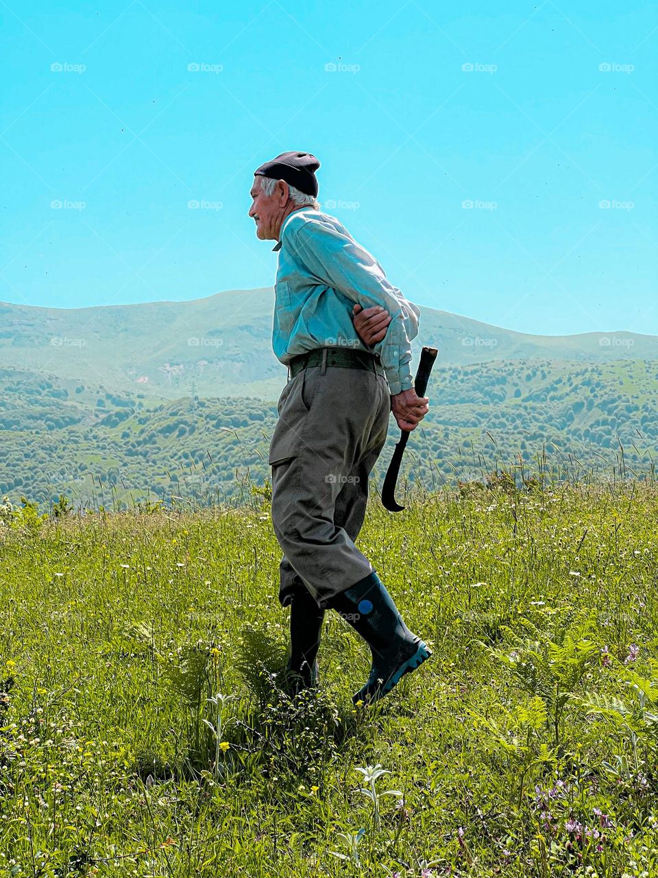 He had forgotten. was lost . "Did you not see me anywhere?" Haven't you seen me before? "Do you know where I came from?" He saw himself as the third person missing and was looking for himself.