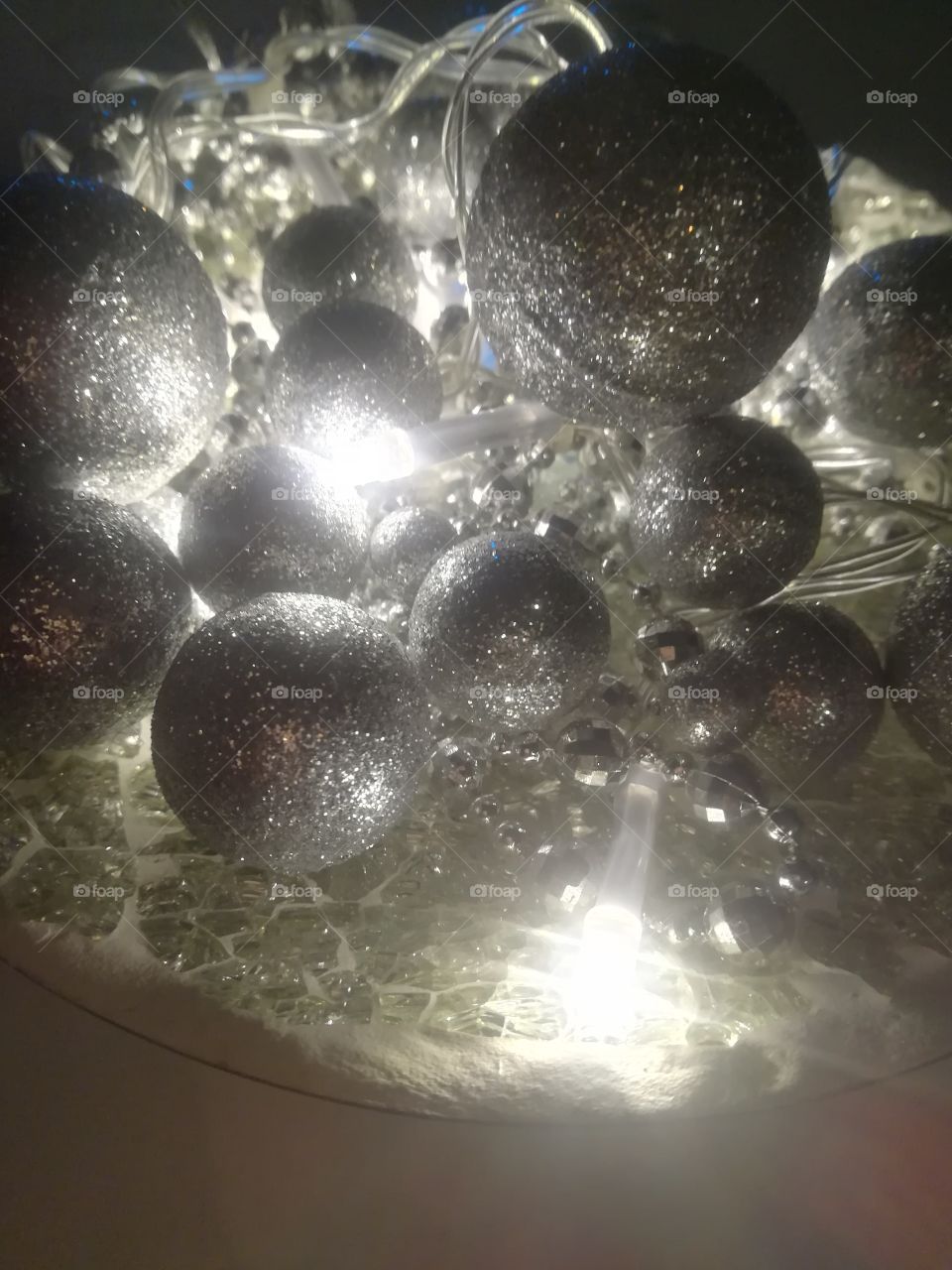 Deko Winter Weihnachten Licht Glanz Kugeln Perlen