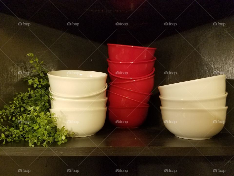 Red, White, Farmhouse, Bowls, Cupboard