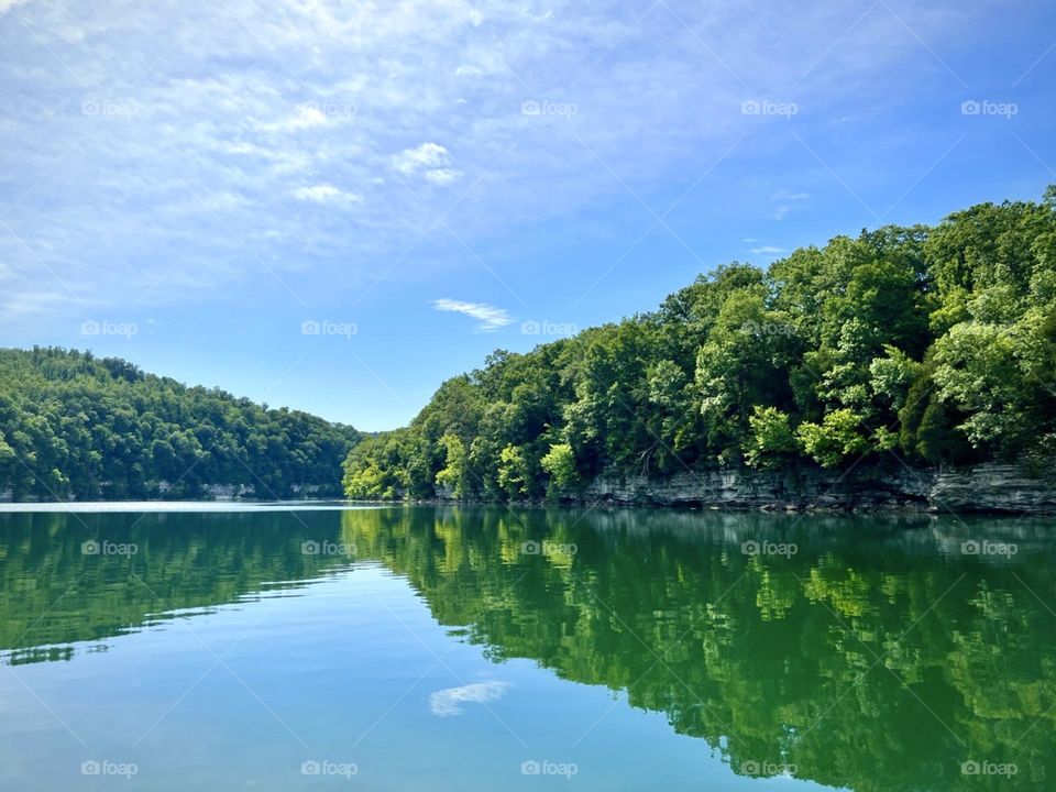 A stunningly beautiful summer morning on Lake Cumberland 