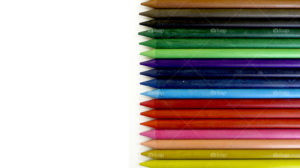 Color pencils 