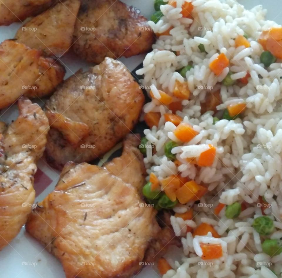 Baked chicken with the rice and vegetables