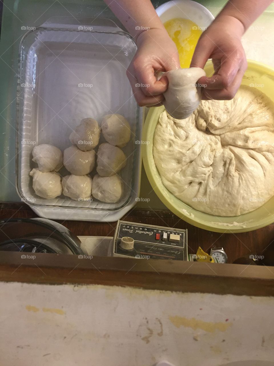 Making homemade yeast rolls