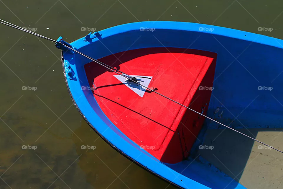 Boot in blau rot