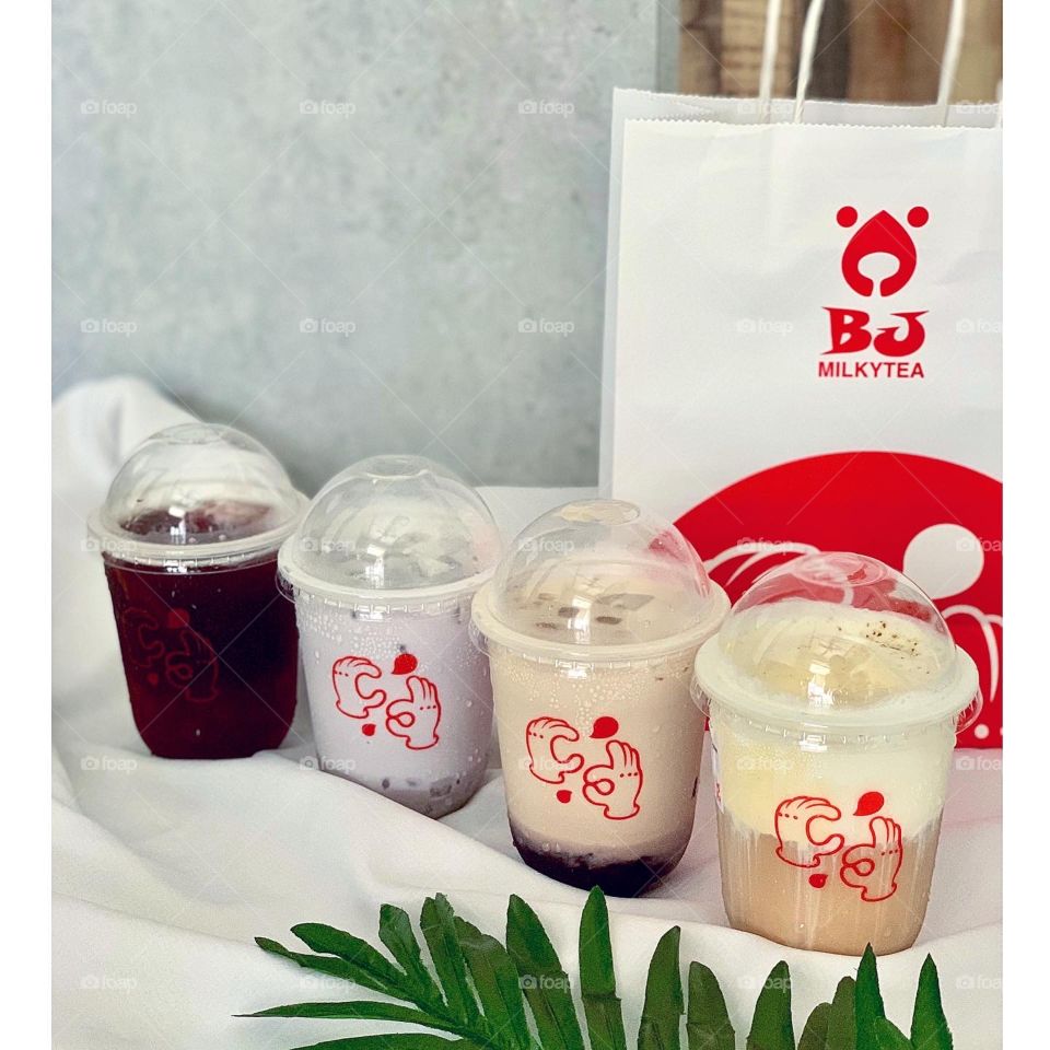 Bubble teas in 4 different flavours 